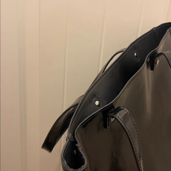 Givenchy Parfums please check all picture of condition - Picture 14 of 17